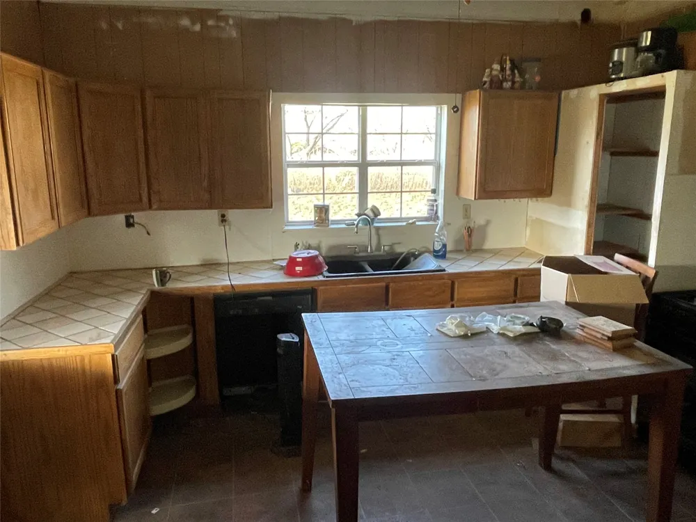 100 Cottle Street Moran, TX 76464