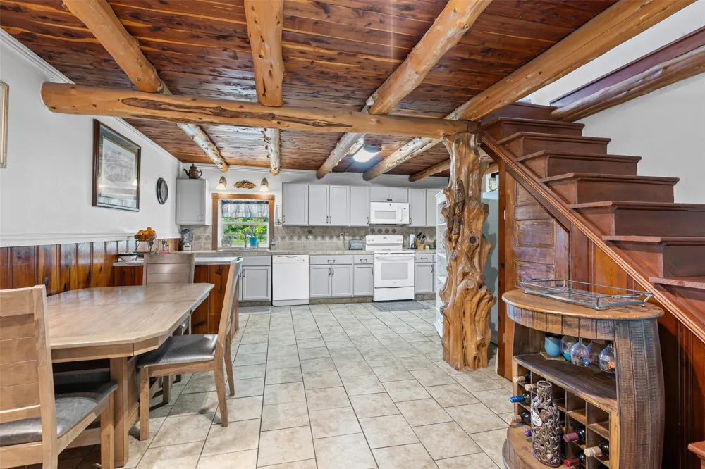 901 County Road 3925 Wolfe City, TX 75496