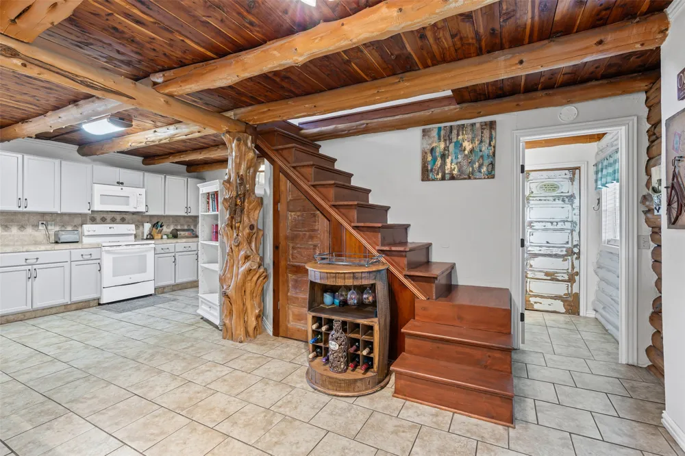 901 County Road 3925 Wolfe City, TX 75496