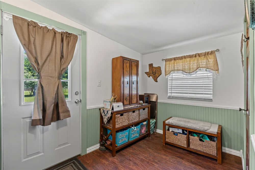 901 County Road 3925 Wolfe City, TX 75496