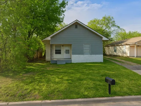 1217 High Street