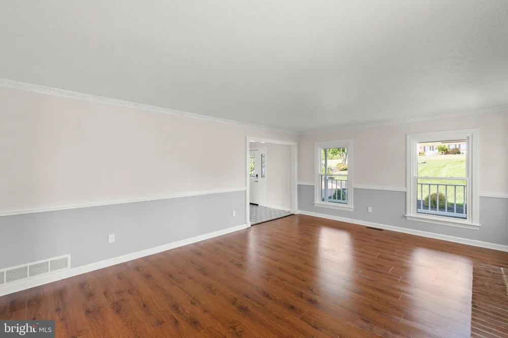405 SPRING HOLLOW ROAD Woodstock, VA 22664