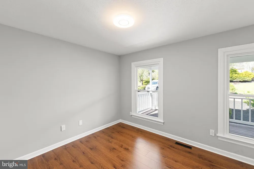 405 SPRING HOLLOW ROAD Woodstock, VA 22664