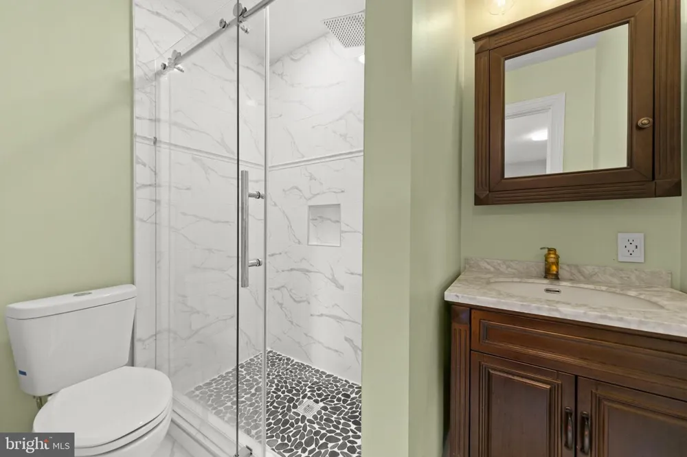 405 SPRING HOLLOW ROAD Woodstock, VA 22664