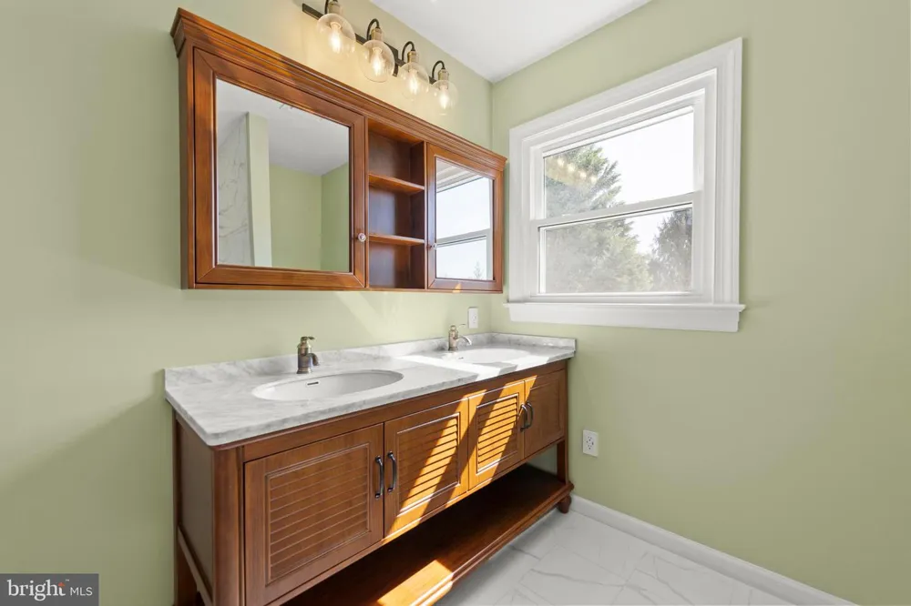 405 SPRING HOLLOW ROAD Woodstock, VA 22664