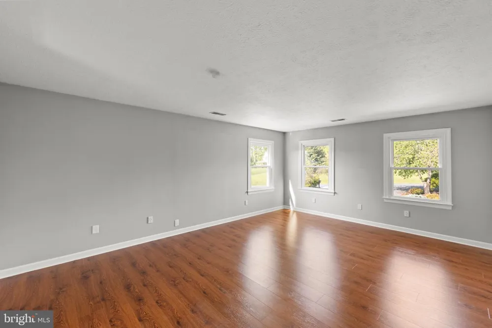 405 SPRING HOLLOW ROAD Woodstock, VA 22664