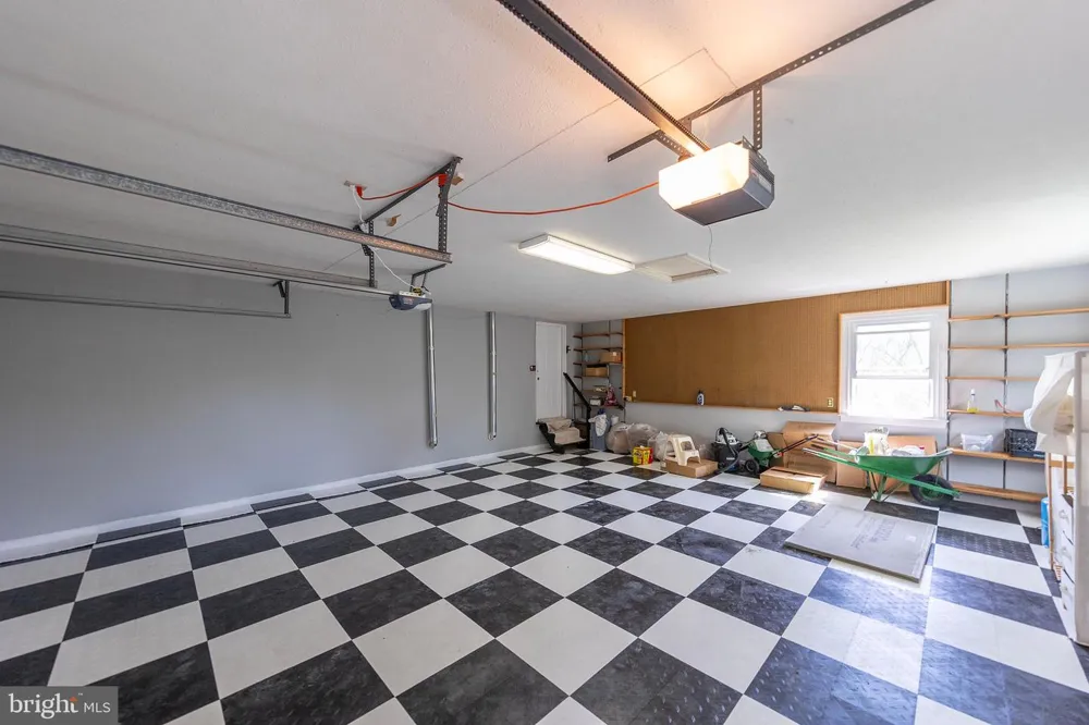 405 SPRING HOLLOW ROAD Woodstock, VA 22664