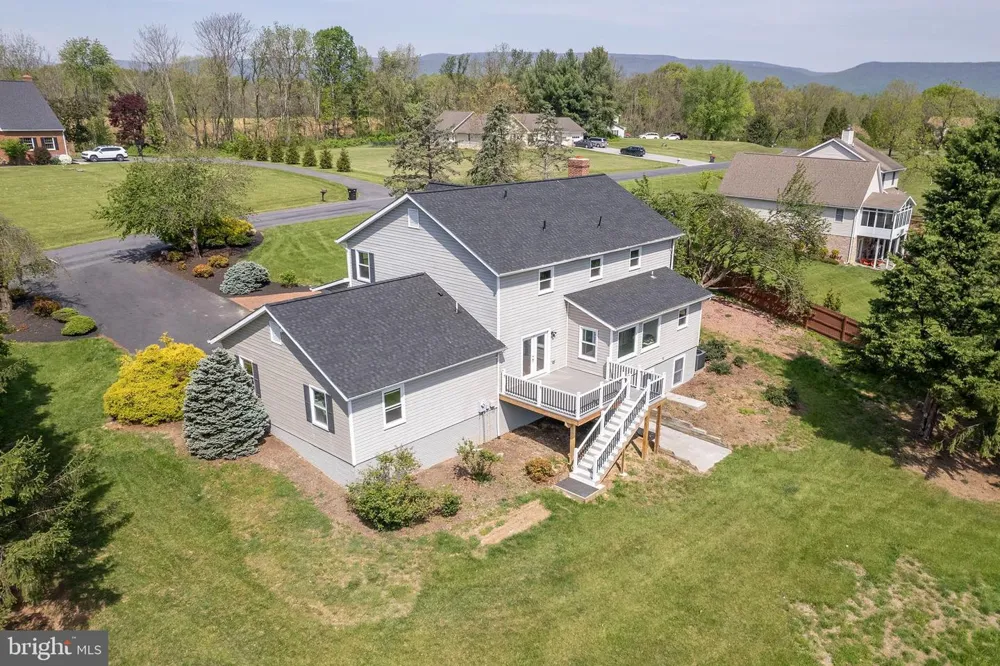 405 SPRING HOLLOW ROAD Woodstock, VA 22664