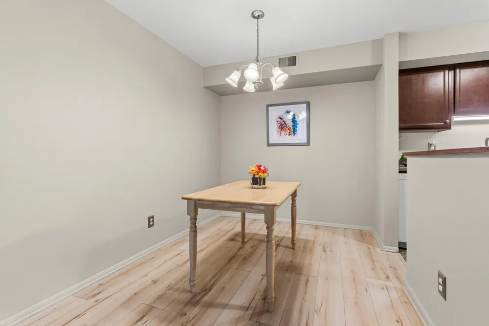 734 W Kilgore Road #208 Kalamazoo, MI 49008