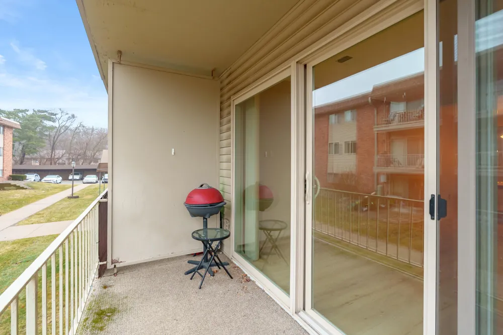 734 W Kilgore Road #208 Kalamazoo, MI 49008