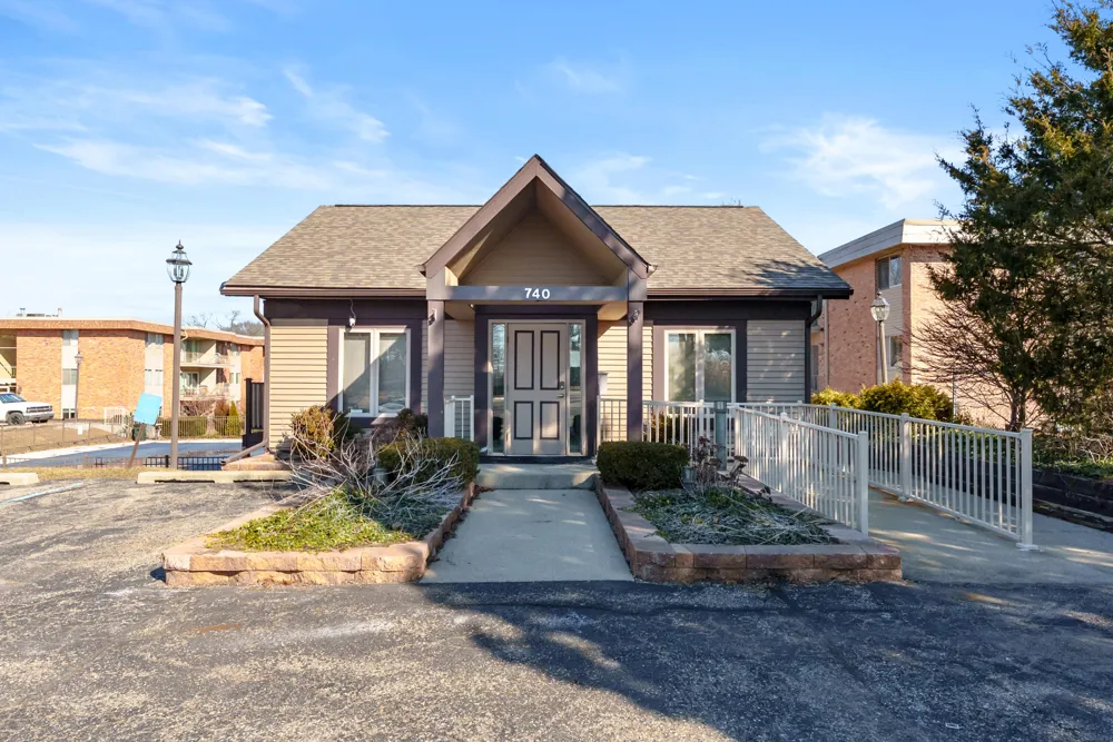 734 W Kilgore Road #208 Kalamazoo, MI 49008