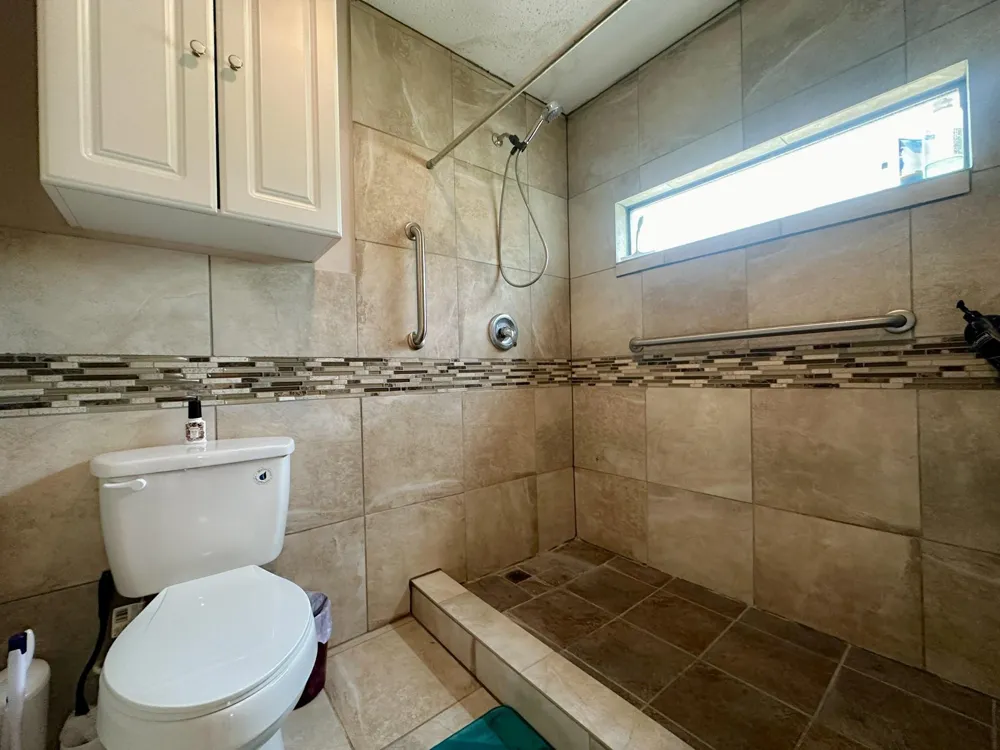 200 Fountain Lake W #128 Livingston, TX 77351