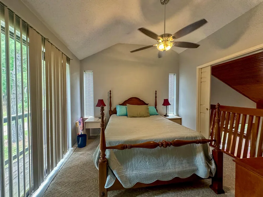 200 Fountain Lake W #128 Livingston, TX 77351