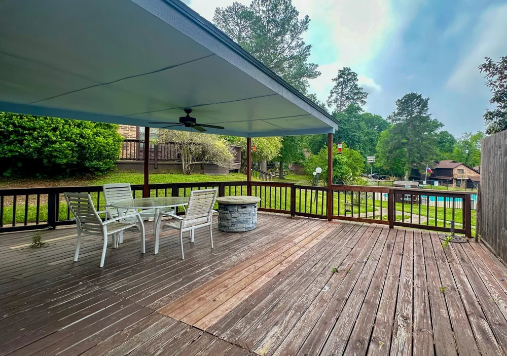 200 Fountain Lake W #128 Livingston, TX 77351