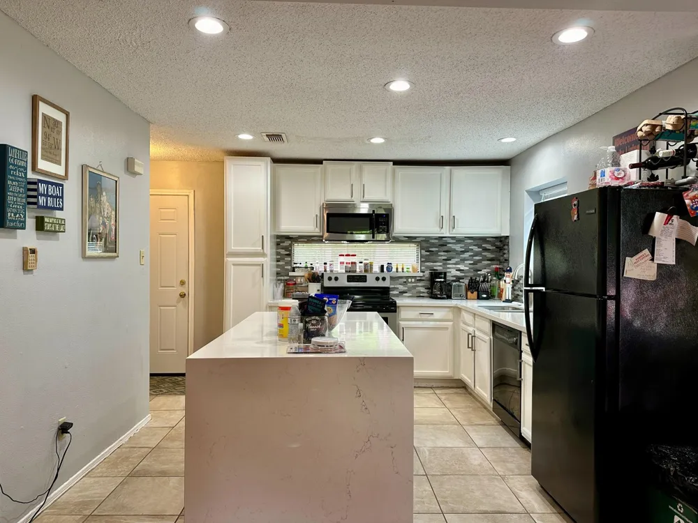 200 Fountain Lake W #128 Livingston, TX 77351