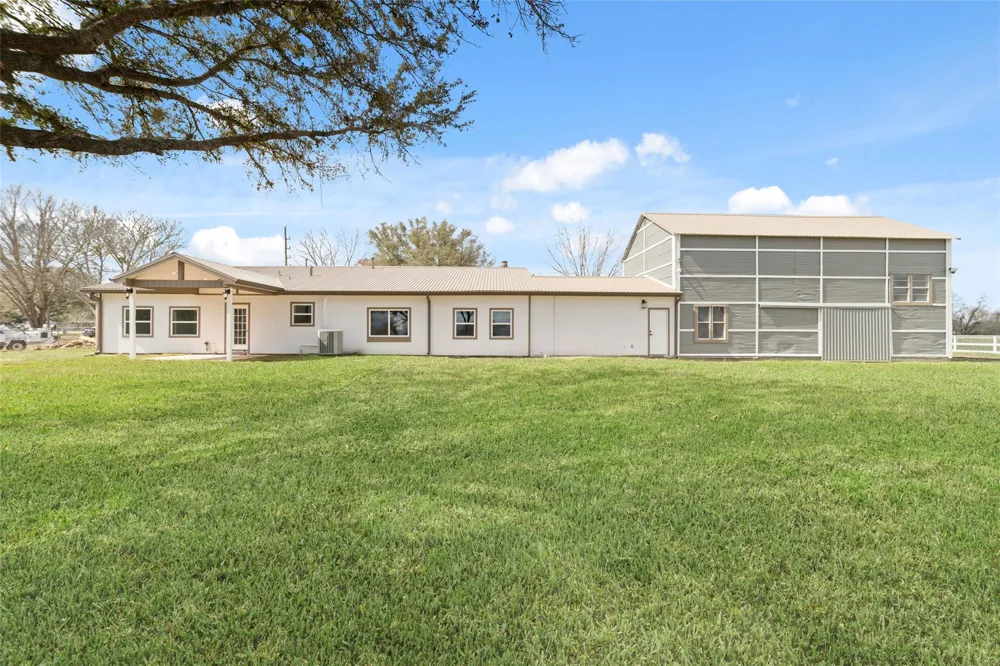 13431 Vrlla Road Guy, TX 77444