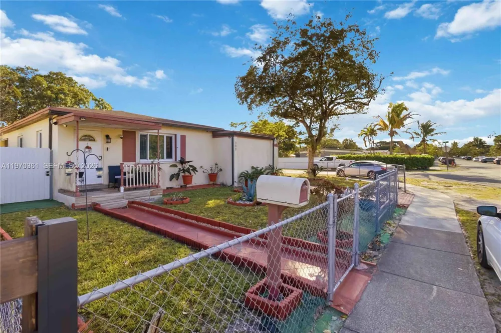 380 NW 133rd St North Miami, FL 33168