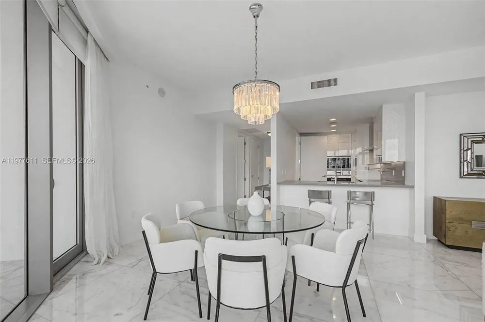 17475 Collins Ave #904 Miami Beach, FL 33160