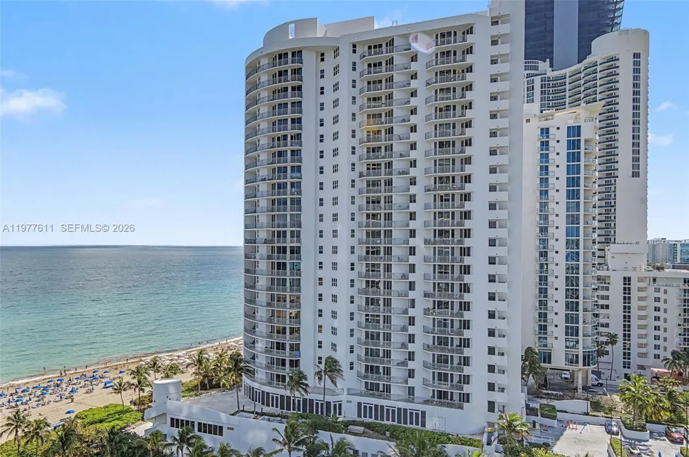 17475 Collins Ave #904 Miami Beach, FL 33160