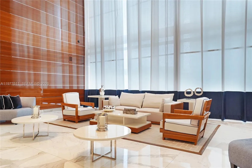 17475 Collins Ave #904 Miami Beach, FL 33160