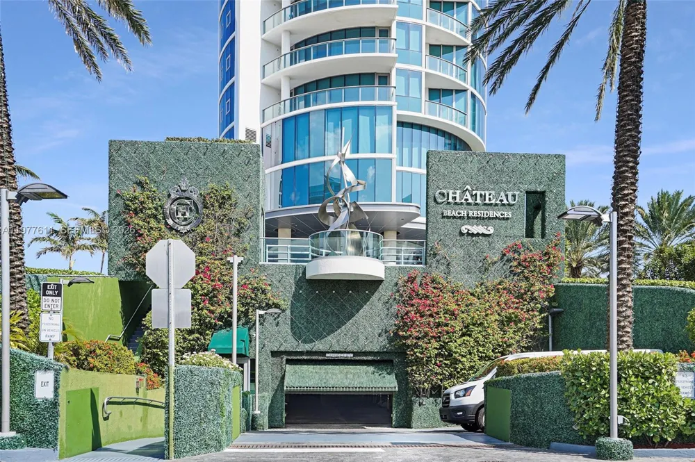 17475 Collins Ave #904 Miami Beach, FL 33160