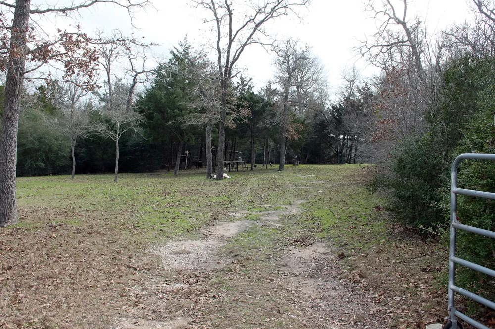 8729 E Fm 20 Highway Dale, TX 78616