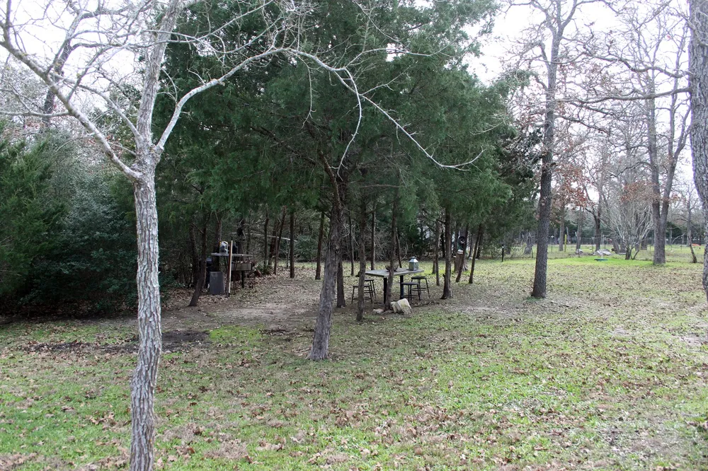 8729 E Fm 20 Highway Dale, TX 78616