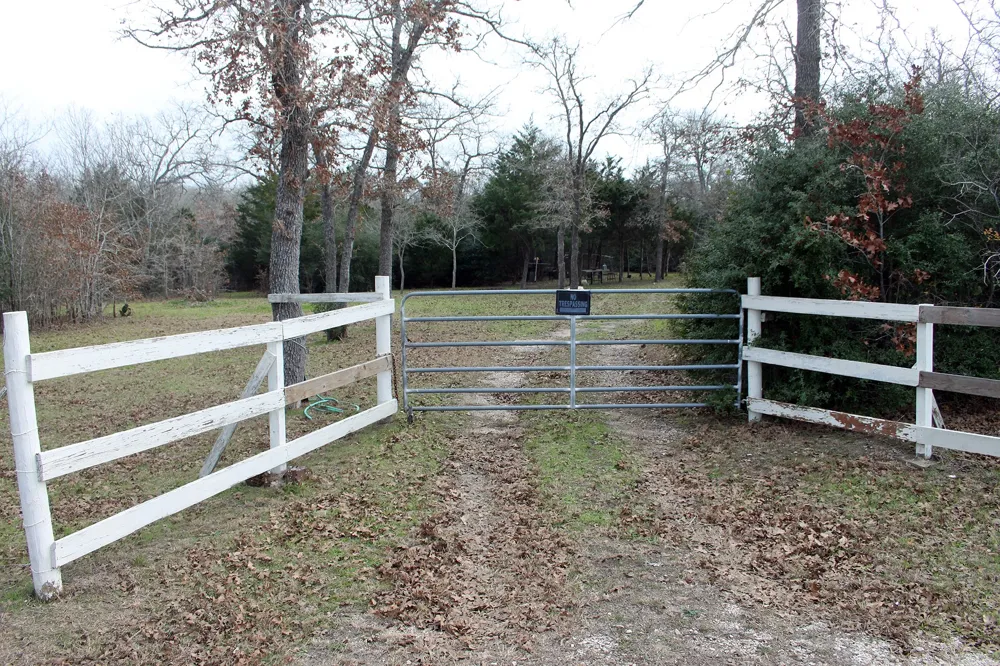 8729 E Fm 20 Highway Dale, TX 78616