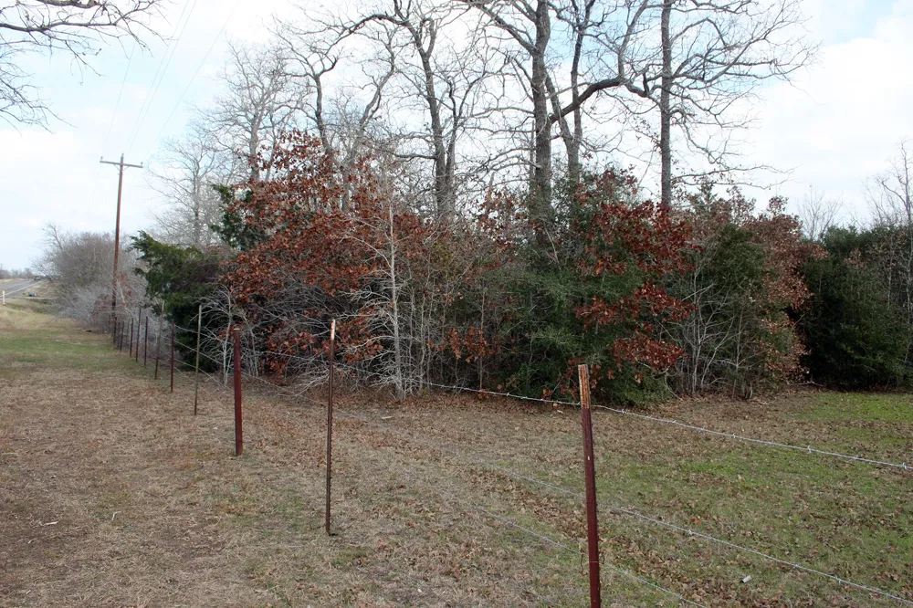 8729 E Fm 20 Highway Dale, TX 78616