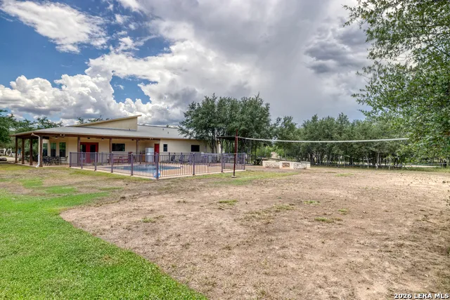 900 Tierra Linda Concan, TX 78838