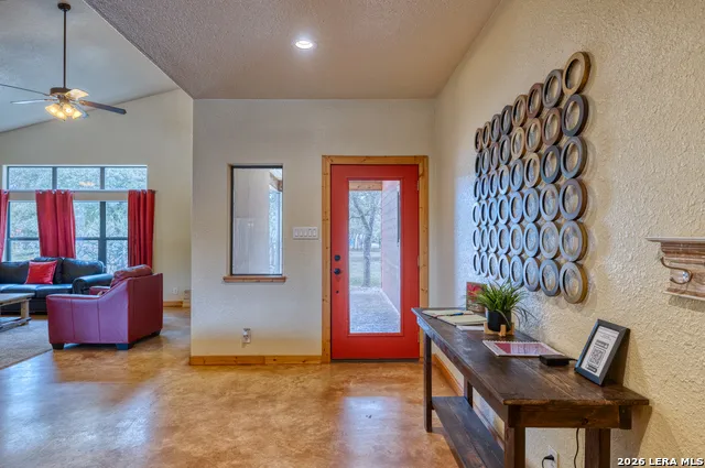 900 Tierra Linda Concan, TX 78838