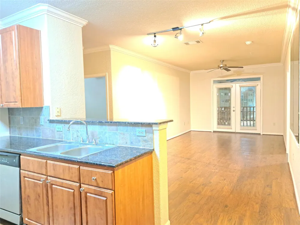 1711 Old Spanish Trail #457 Houston, TX 77054