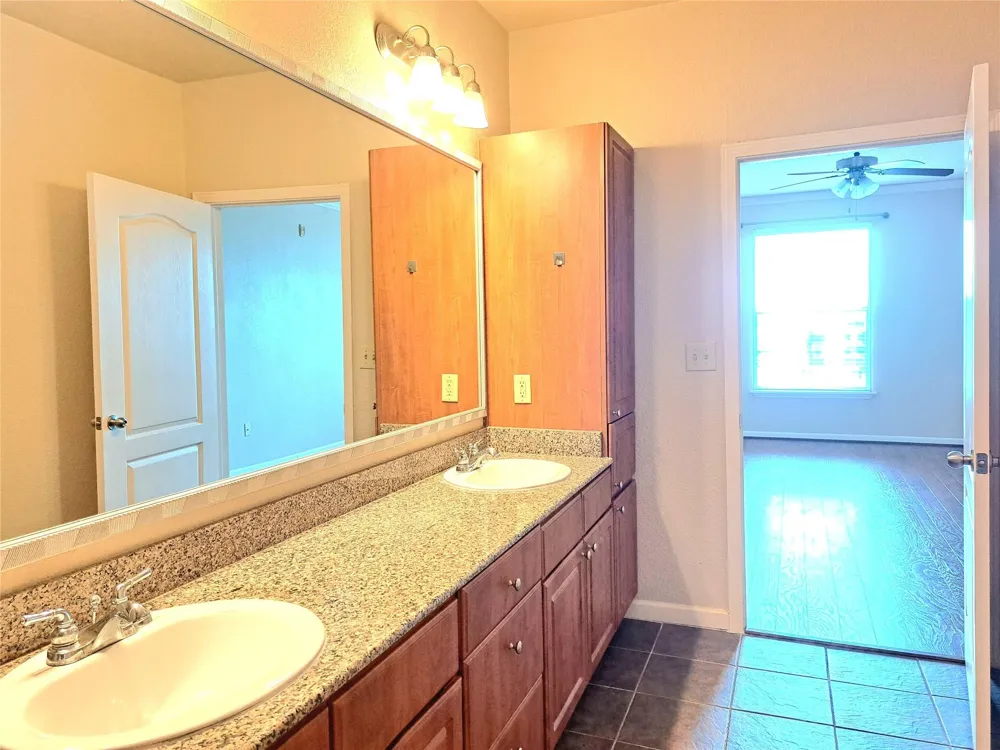 1711 Old Spanish Trail #457 Houston, TX 77054