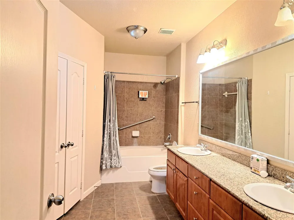 1711 Old Spanish Trail #457 Houston, TX 77054