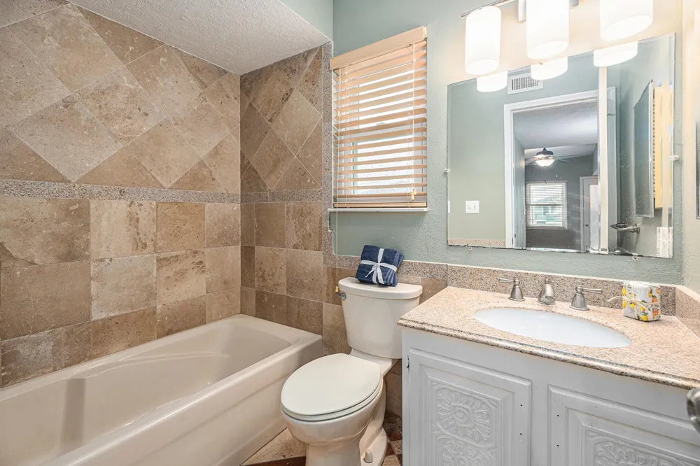 658 Warsaw Street Bayou Vista, TX 77563