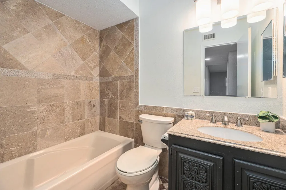 658 Warsaw Street Bayou Vista, TX 77563