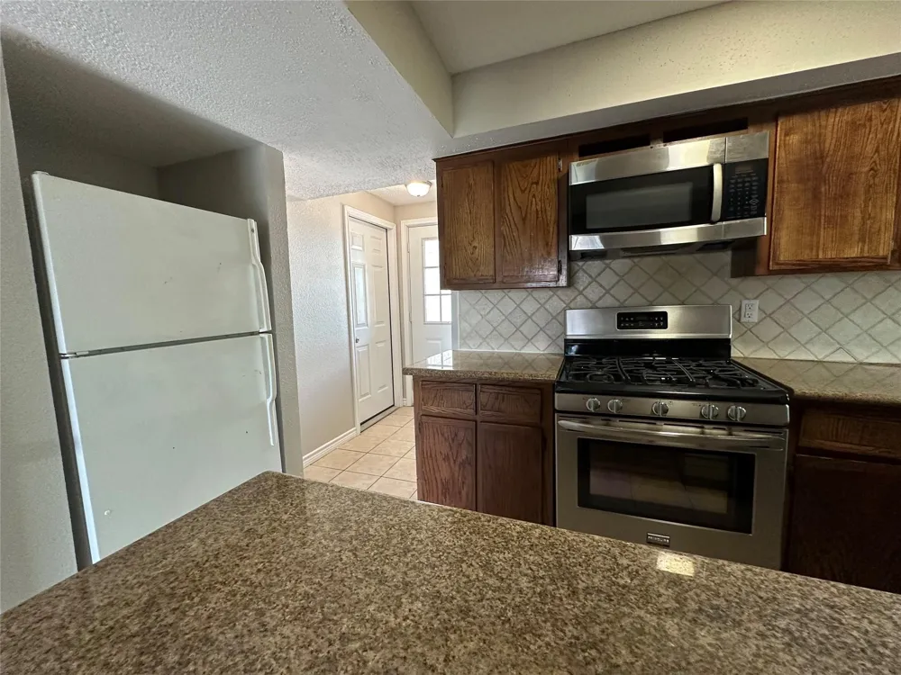 658 Warsaw Street Bayou Vista, TX 77563