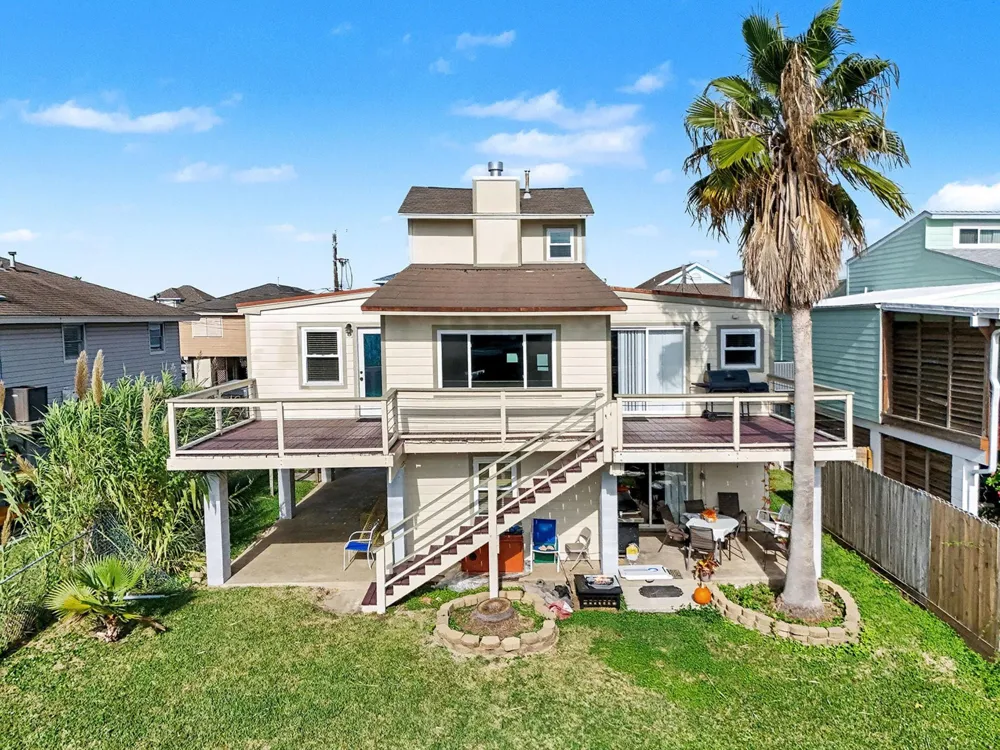 658 Warsaw Street Bayou Vista, TX 77563