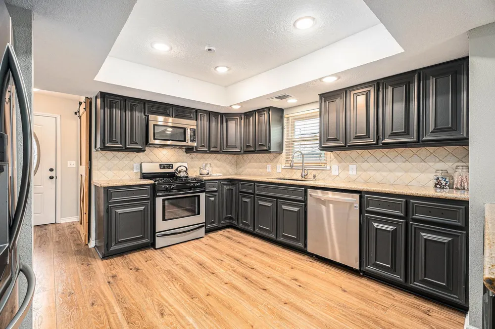 658 Warsaw Street Bayou Vista, TX 77563