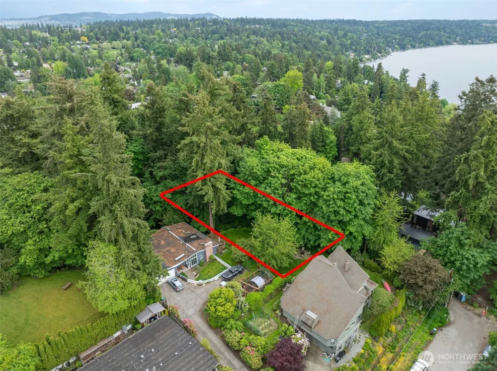 73 XX SE 38th Street Mercer Island, WA 98040