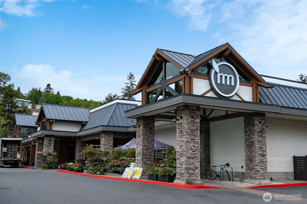 73 XX SE 38th Street Mercer Island, WA 98040