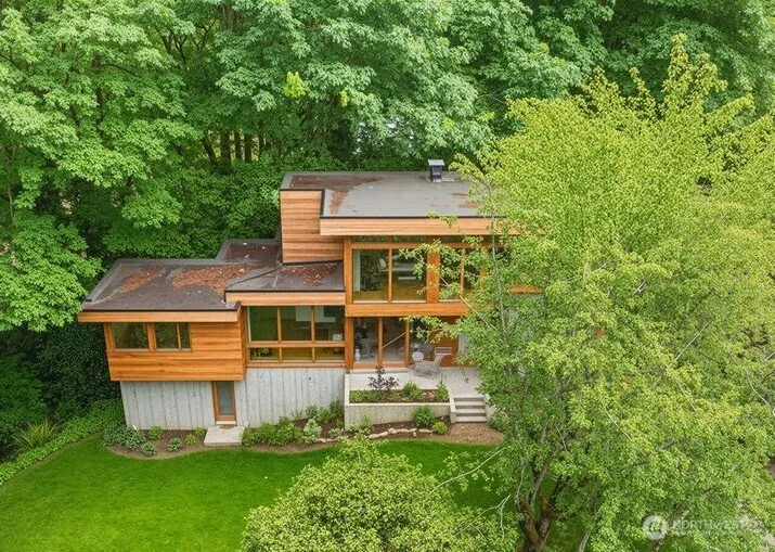 73 XX SE 38th Street Mercer Island, WA 98040