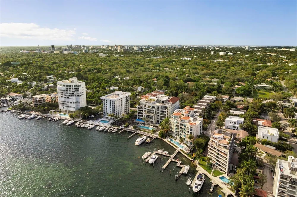 1645 S Bayshore Dr Coconut Grove, FL 33133