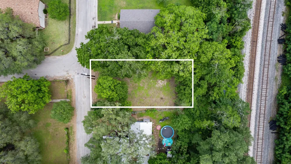 900 Tank Street Lockhart, TX 78644