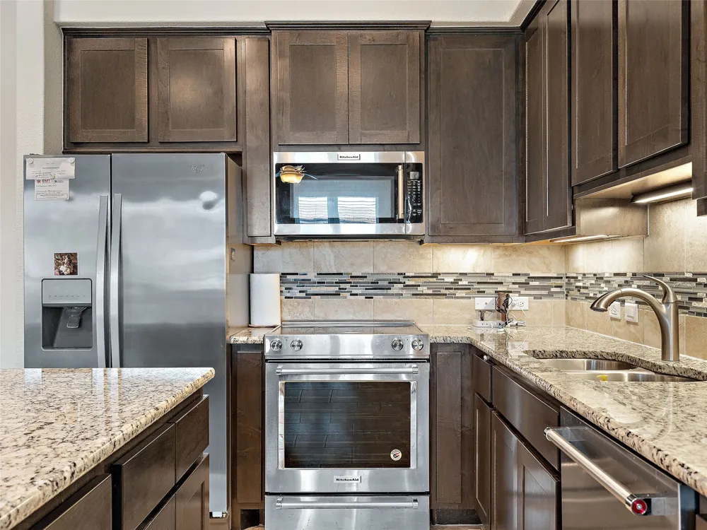 106 Bella Toscana Avenue #3204 Lakeway, TX 78734