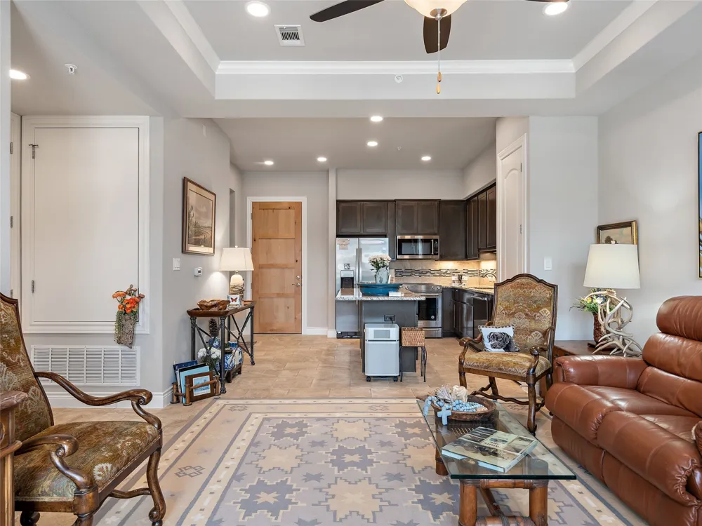 106 Bella Toscana Avenue #3204 Lakeway, TX 78734