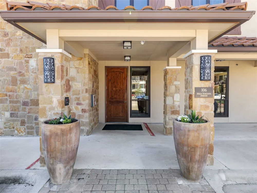 106 Bella Toscana Avenue #3204 Lakeway, TX 78734