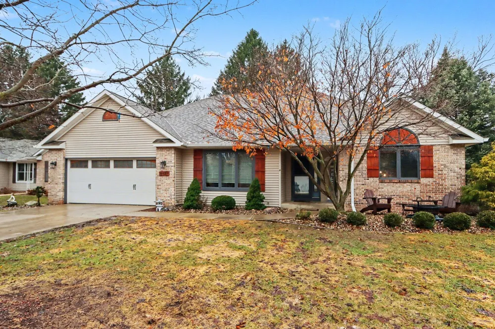 8127 Robinbrook Street Richland Village, MI 49083