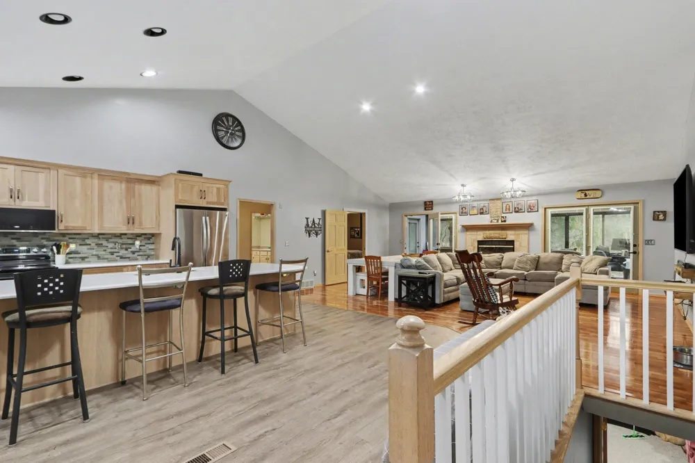 8127 Robinbrook Street Richland Village, MI 49083