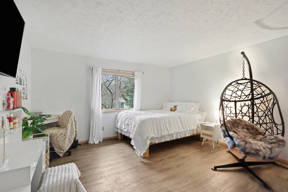 8127 Robinbrook Street Richland Village, MI 49083